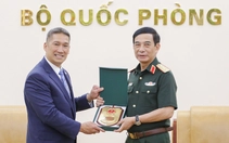 Đại tướng Phan Văn Giang tiếp quyền Bộ trưởng Bộ Hải quân Mỹ Hùng Cao