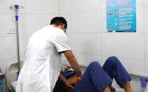 Suýt hoại tử ruột sau khi tập gập bụng