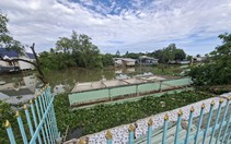 Sạt lở bờ sông liên tiếp ở Đồng Tháp, giao thông chia cắt, một số nhà bị chìm