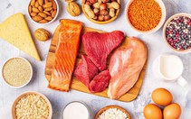 Bữa sáng nên ăn thịt hay trái cây?