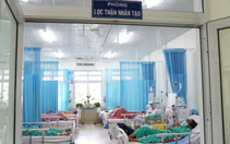 Bên trong phòng chạy thận Bệnh viện Chợ Rẫy: Máy lọc máu chạy hết công suất, có ca chỉ 23 tuổi