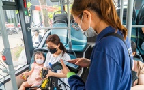 Miễn phí xe buýt trong vành đai 1, vì sao nhiều người Hà Nội vẫn bị trừ tiền?