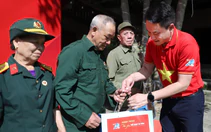 Hành trình ‘Tôi yêu Tổ quốc tôi' đến với Lũng Cú
