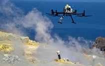 Drone và tia laser 'đọc hơi thở' núi lửa trước khi phun