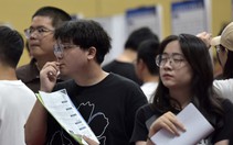 12,7 triệu cử nhân Trung Quốc đối mặt bài toán việc làm