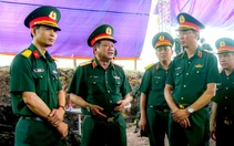 Trưởng Ban Chỉ đạo 515 Quân khu 7 khảo sát tại công viên Lê Thị Riêng, yêu cầu chăm lo tốt chiến sĩ làm nhiệm vụ