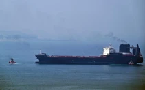Iran đe dọa nhắm đến các tuyến vận chuyển dầu khác, ngoài Hormuz