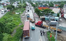 Bãi xe tự phát tồn tại do thiếu bến bãi hợp pháp hay thiếu quản lý?