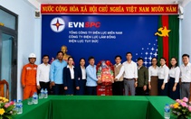 Người giữ ánh sáng vùng trời biên giới