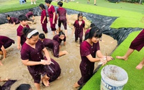 Niềm vui ngày hè đến với con công nhân khu trọ và thiếu nhi khu phố