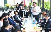 'Cà phê chứng khoán' cùng Tuổi Trẻ: Chuyên gia nói nhiều cổ phiếu đang hấp dẫn hơn, nhưng nhà đầu tư cần nhìn xa