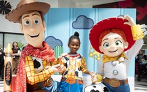 Toy Story 5 mang phép màu đến hơn 400 bệnh viện nhi