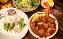 ‘Mai em xuống Sóc Trăng, nhớ dặn quán chừa em dĩa cà ri gà, chân rút xương’