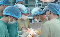 Bệnh viện Nhân dân 115 'cầm tay chỉ việc', chuyển giao kỹ thuật cho Bệnh viện Đa khoa Bà Rịa