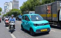 Cán bộ, công chức TP.HCM phải đi đầu chuyển đổi sang xe điện