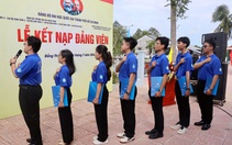 Màu áo xanh đứng vào hàng ngũ của Đảng giữa mùa tình nguyện