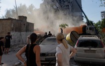Kiev chìm trong biển khói sau đợt không kích của Nga, Ukraine phản công ở Crimea