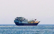 IRGC: Hai tàu chở dầu quay đầu vì bốc cháy tại eo biển Hormuz