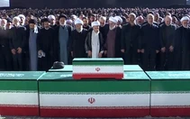 Ba con trai ông Ali Khamenei xuất hiện trong tang lễ của cha
