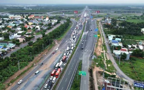 Kẹt cứng cao tốc từ Dầu Giây về TP.HCM, CSGT khuyến cáo tài xế nên đi quốc lộ 1