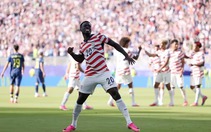 Tiền đạo tuyển Mỹ Balogun được xóa thẻ đỏ, ông Trump phấn khích nói 'FIFA đã làm điều đúng đắn'