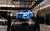 3D Hologram hiện diện ngày càng nhiều trong ngành quảng cáo