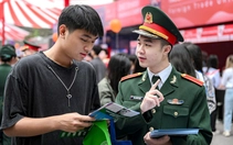 Điểm chuẩn Học viện Quân y: Thí sinh nữ miền Nam đạt gần 10 điểm mỗi môn mới trúng tuyển