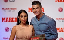 Ronaldo đã kết hôn với bạn gái Georgina