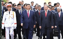 Cảnh vệ Việt Nam kể chuyện che ô giữa mưa, bảo vệ nguyên thủ dạo phố, ăn bún chả