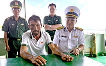 Ngư dân trôi dạt 96 giờ trên biển đã 'chạm' đất liền: 'Nghĩ tới hai con cần cha mà tôi ráng sống sót'