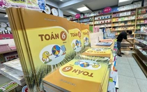 Phụ huynh 'sập bẫy' sách giáo khoa giả mua online, mua trên sàn giá tăng gấp đôi