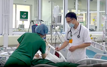 Nam thanh niên tiên lượng xấu sau khi uống thuốc nam mua trên mạng