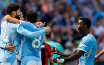 Hậu vệ 'làm thay' công việc của Haaland, Man City thắng ngược Bournemouth