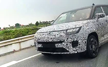 Xe điện VinFast 'lạ mắt' lộ diện trên đường, gầm cao hơn VF 8, có chi tiết như xe hybrid