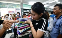 Học sinh TP.HCM không mượn sách giáo khoa, trường sẽ nắm nhu cầu mua để hỗ trợ