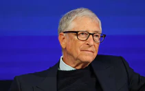 Tỉ phú Bill Gates lần đầu mong AI phát triển chậm lại