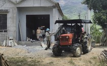 Mời người liên quan vụ cát tặc hoành hành sông Trà Bồng làm việc