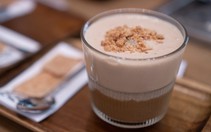 Uống cà phê răng ố vàng là có lý do