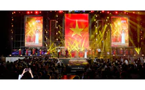 K-concert đẳng cấp về với giới trẻ ở xã, đem lại một tối bùng nổ