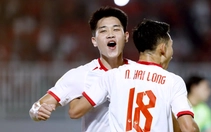 Người hâm mộ thương nhắn tuyển Việt Nam 'đừng vui quá mức để còn chiến đấu tiếp'
