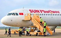 Hãng bay đua 'ra riêng' giành lại dịch vụ mặt đất, cuộc chơi dễ không?