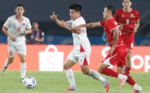 HLV Kim Sang Sik đã tìm ra 'chân ái'