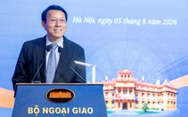 Ngoại giao công nghệ: Không chỉ 'đón đại bàng', phải 'bay cùng đại bàng'