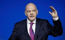Dù đã xin lỗi, ông Infantino vẫn nhận tỉ lệ phản đối 86%