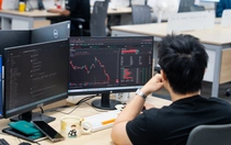 Chứng khoán 7-8: VN-Index bước vào nhịp tích lũy, ưu tiên giữ tiền hay cổ phiếu?