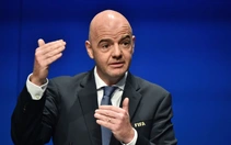 Báo Anh: UEFA từng chi tiền cho nhân tình của Infantino