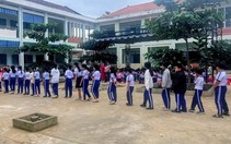 Sáp nhập trường, học sinh trường công Khánh Hòa không phải đổi đồng phục, bảng tên