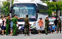 Vụ xe khách chạy lùi cán chết học sinh lớp 6: Làm sao để không còn xảy ra tai nạn xót xa?