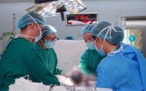 Hy hữu: Trẻ sơ sinh bị vòng xơ thắt nghẹt cẳng chân từ trong bụng mẹ