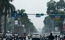 Miền Tây giữa trưa trời vẫn mờ đục, có liên quan khói mù từ Indonesia?